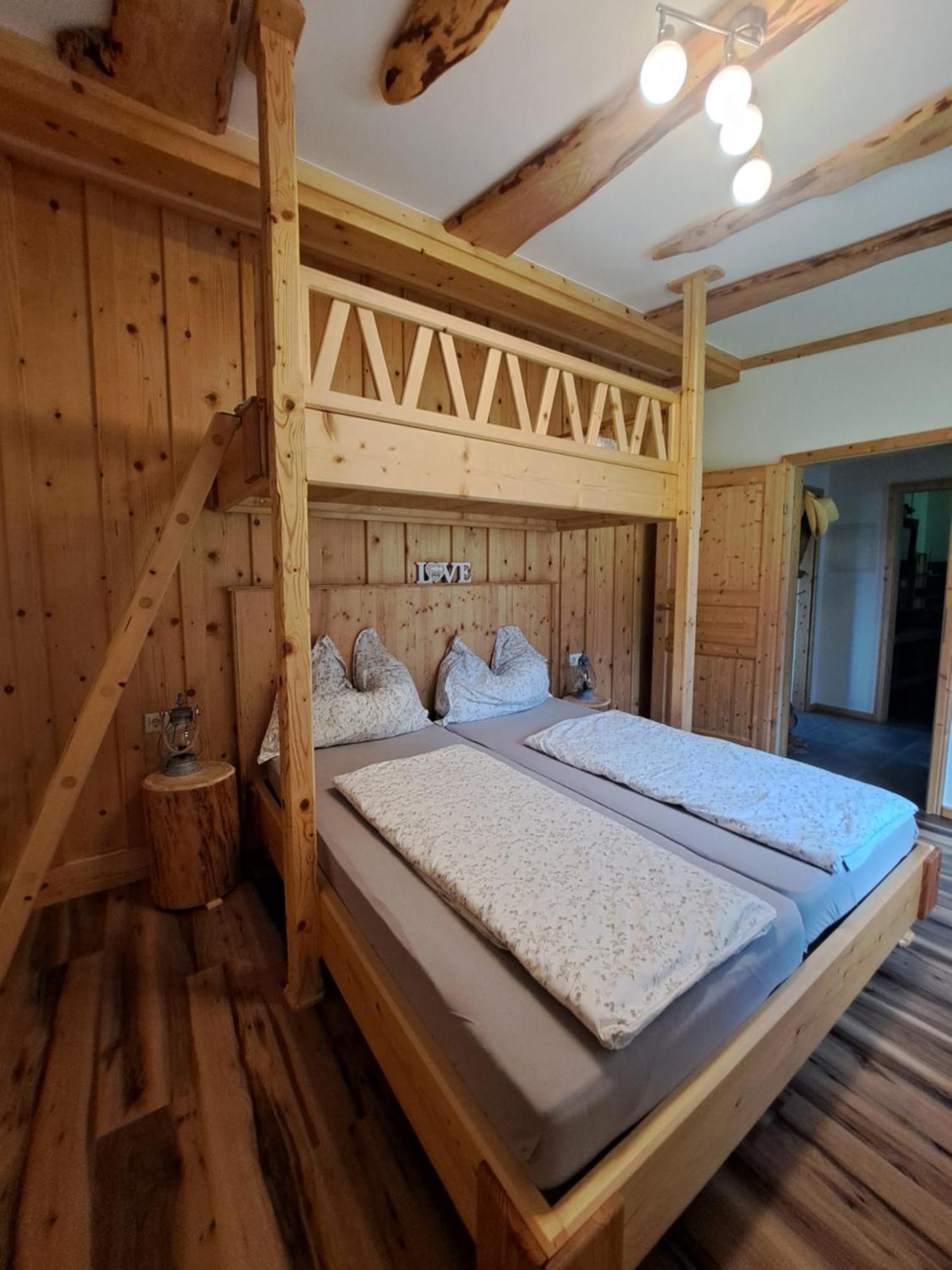 Erlebnisbauernhof Gutschi Ranch Kamp 部屋 写真